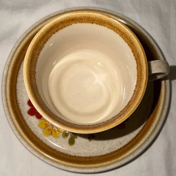 Vintage Mikasa Japan Floral Stoneware Cup and Saucer Set - Picture 4 of 5